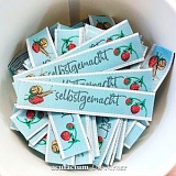 Этикетка тканая "selbstgemacht" 15*80мм, 100% полиэстер, Acufactum Ute Menze, 35290-этикетка